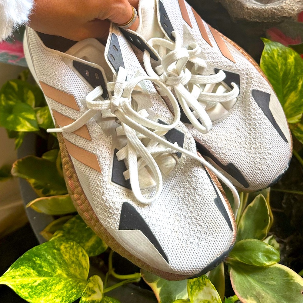 Ultra boost adidas size 8 woman